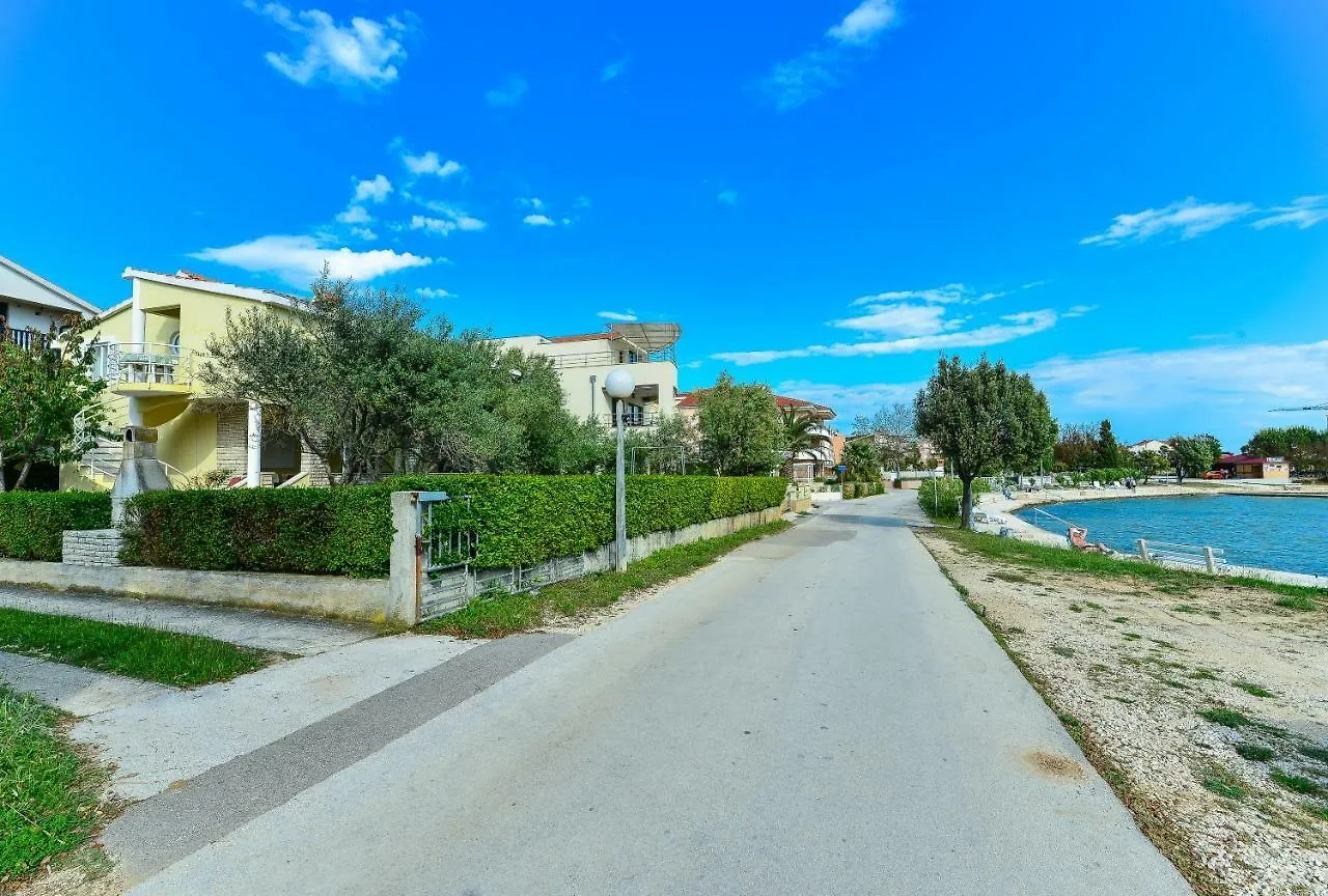 Apartments Summer Dream بريفلاكا